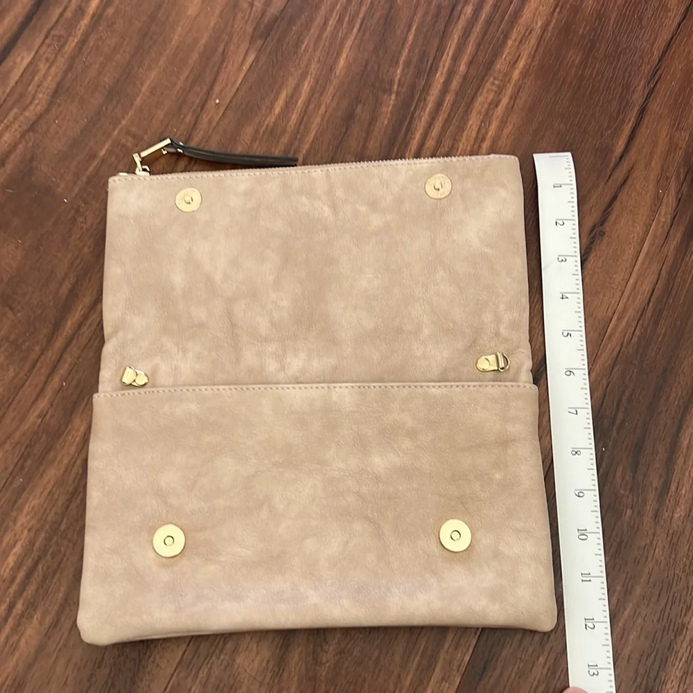 NWOT URBAN Expressions Beige Clutch - Picture 14 of 15